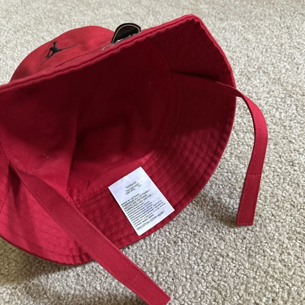 NIKE AIR JORDAN‎ Bucket Hat With Straps, Infant/Toddler Size 2T/4T Gym Red